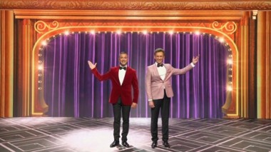 Веселья час. Поездка в Диснейленд, парашютист и тайский массаж. Эфир от 15.10.2021